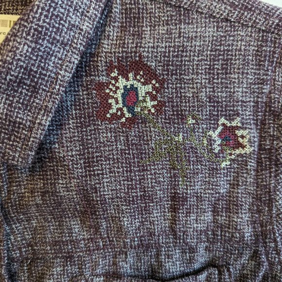 Triple Five Soul NYC women's long sleeve shirt - Picture 3 of 7